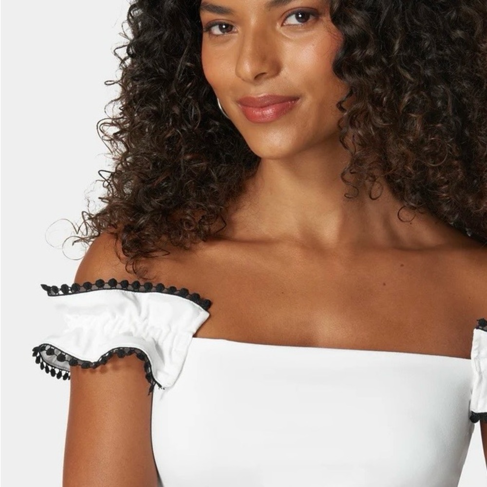 bebe White Off-Shoulder Bandeau with Black Pom-Pom Trim